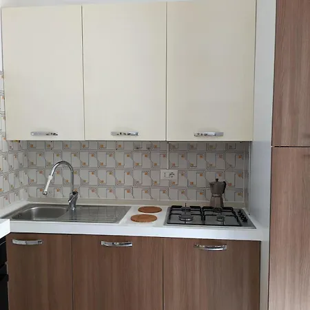 In The Center Of Modena, Piazza Roma And The Ferrari Museum 公寓